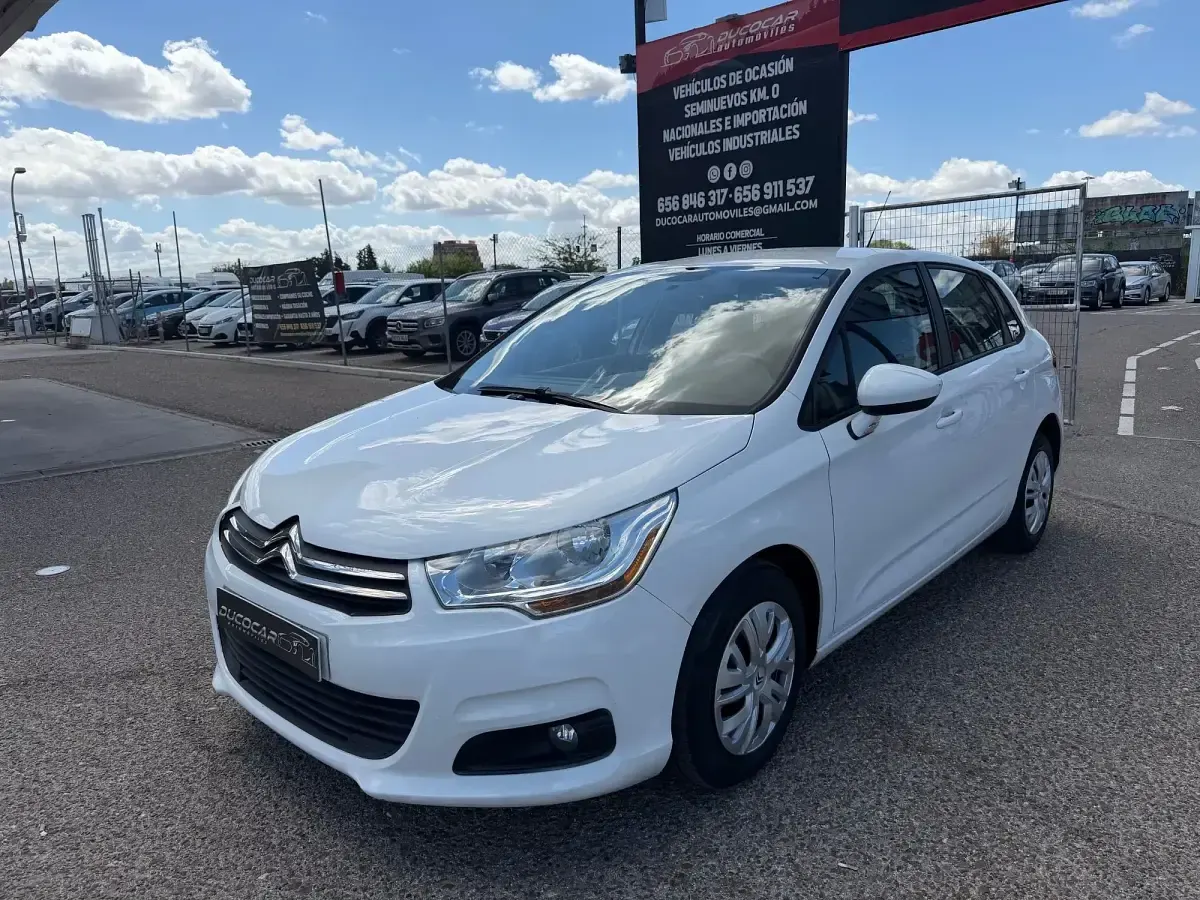 Usado Citroën C4 Business Class 92 HP (67 kW) 2012 Branco Sedan