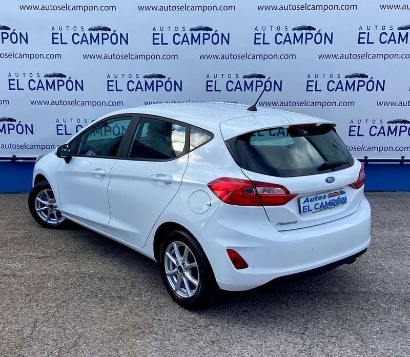 Usado Ford Fiesta Trend+ 86 CV (63 kW) 2018 Blanco Utilitario