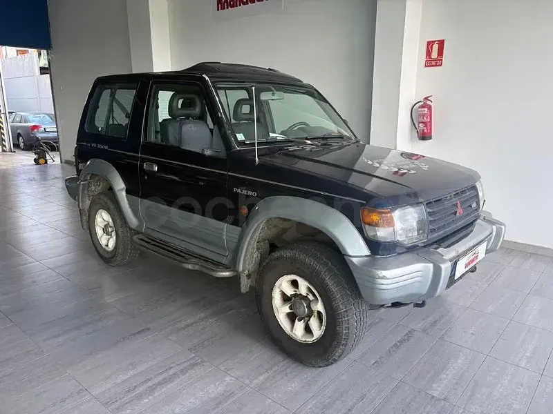 Usado Mitsubishi Montero 194 CV (142 kW) 1998 Azul SUV