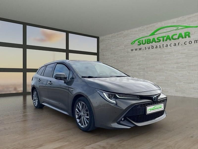 Usado Toyota Corolla Sport 122 CV (89 kW) 2019 Marrón Familiar