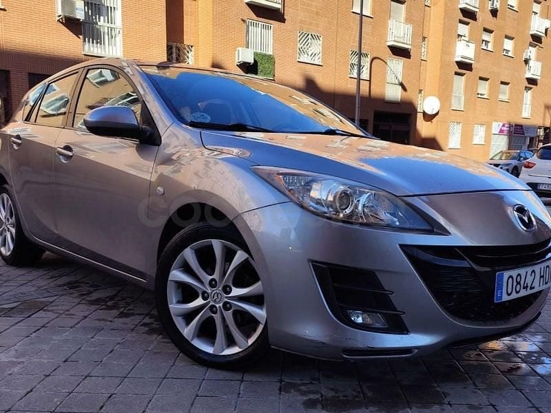 Usado Mazda 3 Active 109 CV (80 kW) 2011 Gris / plata Berlina