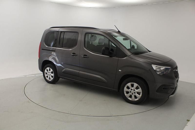Gris Usado 2024 Opel Combo-e Life XL Elegance Monovolumen | 25.900 € - Imagen 1/4