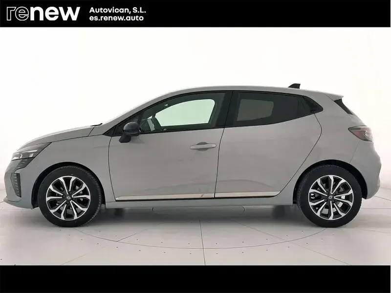 Usado Renault Clio V Techno 100 CV (73 kW) 2025 Gris Berlina