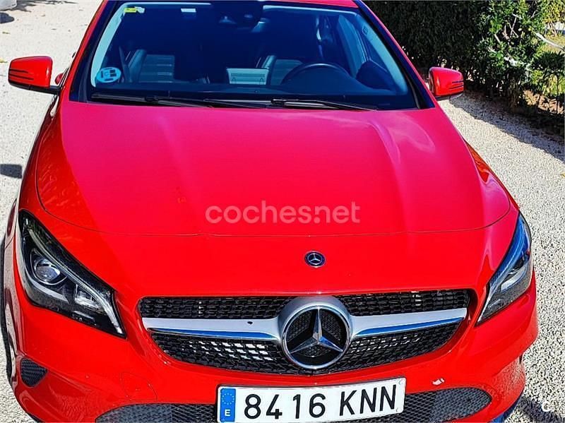 Rojo Usado 2018 Mercedes CLA200 Berlina | 19.500 € (Buen precio) - Imagen 1/4