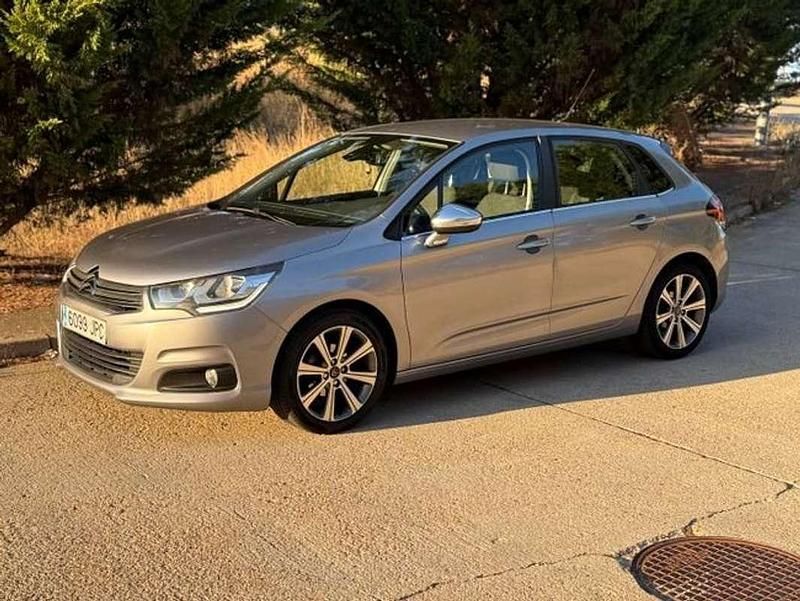 Usado Citroën C4 Live 101 CV (74 kW) 2016 Gris Berlina