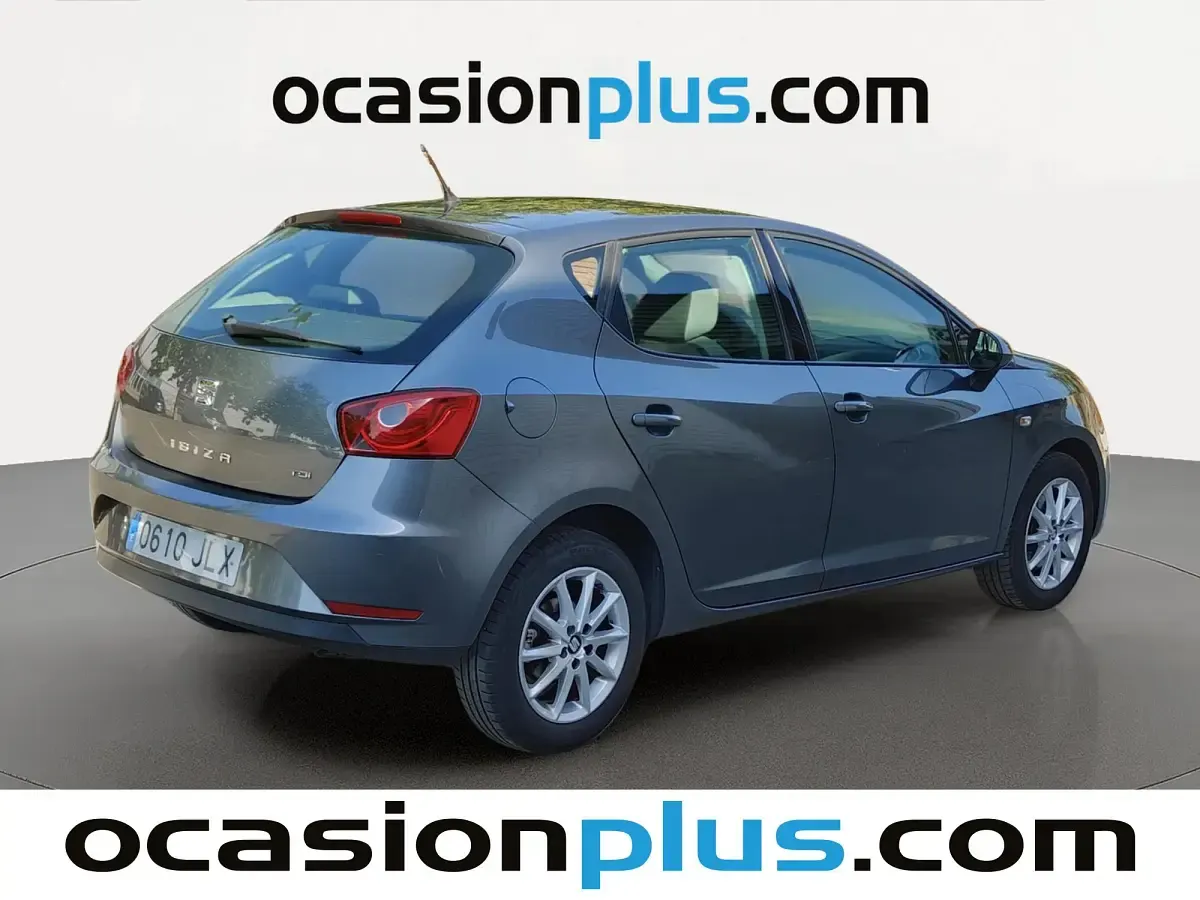 Usado Seat Ibiza Style 105 CV (77 kW) 2016 Gris Utilitario