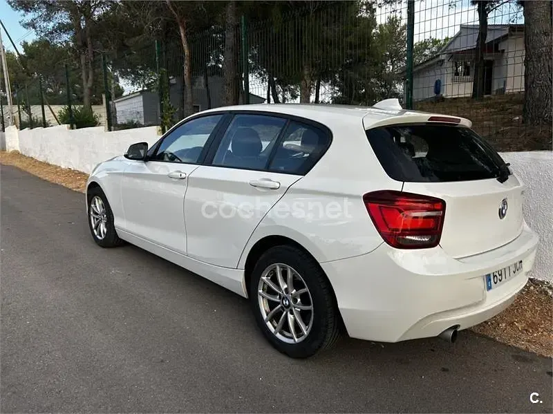 Usado BMW 116 116 CV (85 kW) 2015 Blanco Utilitario