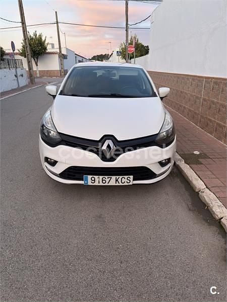 Usado Renault Clio IV Business 90 CV (66 kW) 2017 Blanco Berlina