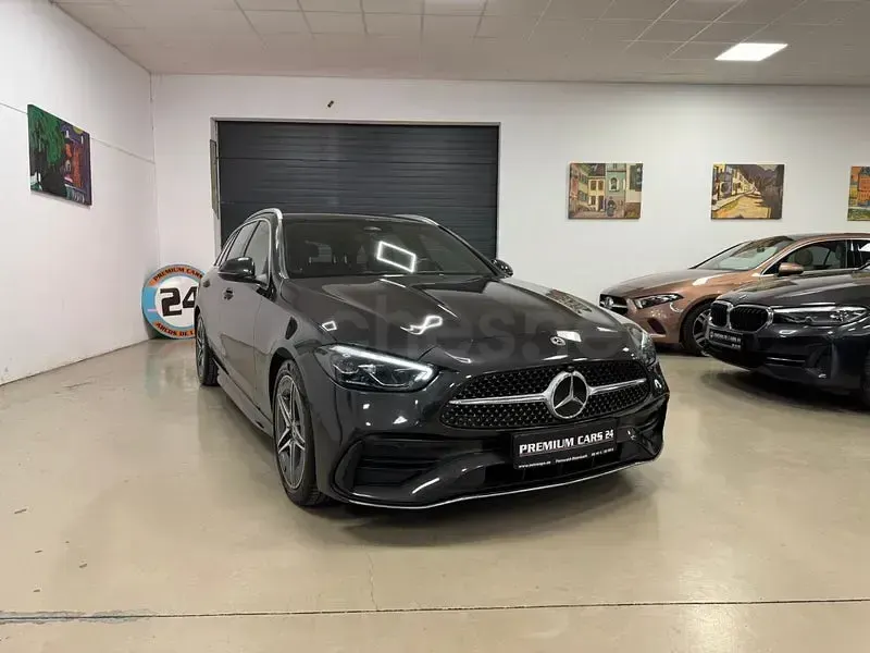 Usado Mercedes C220 200 CV (147 kW) 2022 Gris / plata Familiar