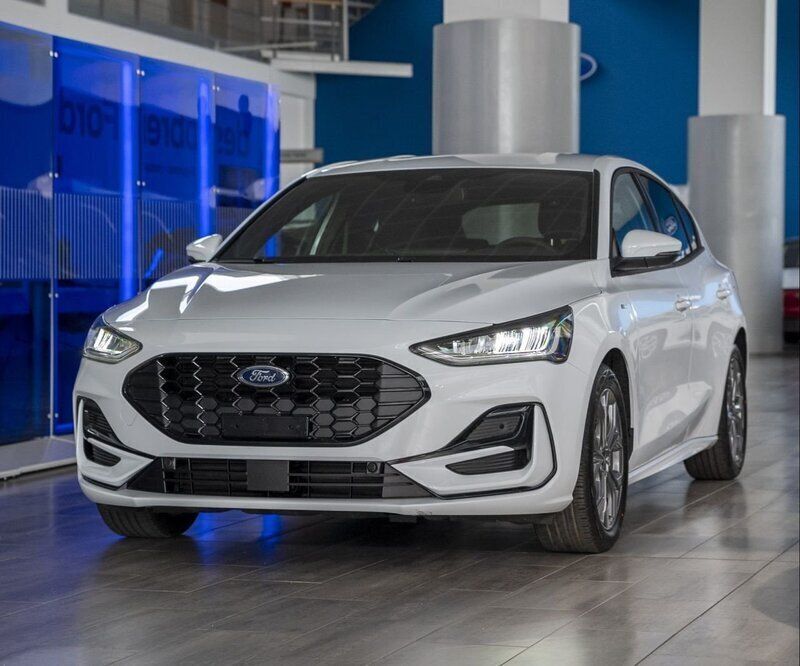 Blanco Nuevo 2025 Ford Focus ST-Line X Berlina | 24.450 € (Buen precio) - Imagen 1/4