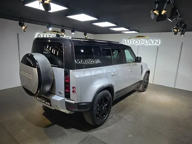 Usado Land Rover Defender S 240 CV (176 kW) 2020 Gris / plata SUV