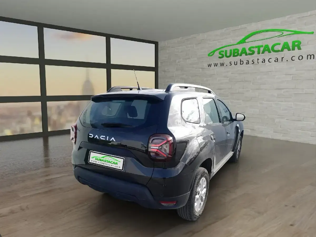 Usado Dacia Duster Expression 115 CV (84 kW) 2023 Negro metalizado SUV