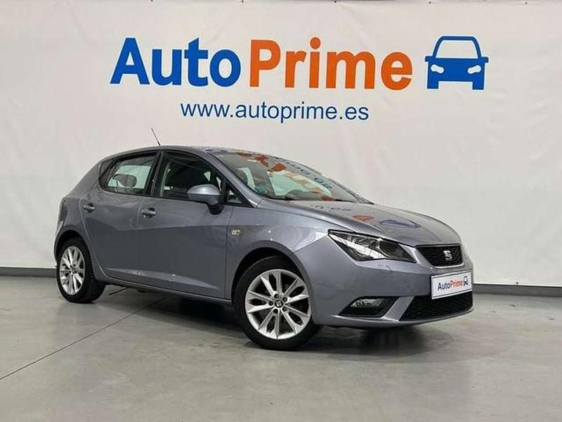 Usado Seat Ibiza Style 90 CV (66 kW) 2016 Azul Utilitario