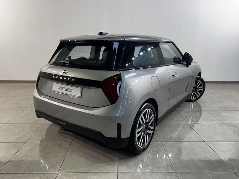 Usado Mini Cooper 135 kW (184 CV) 2024 Gris Utilitario