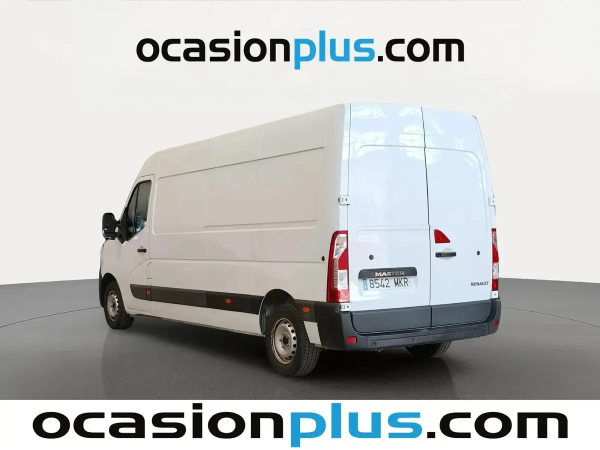 Usado Renault Master 135 CV (99 kW) 2023 Blanco Monovolumen