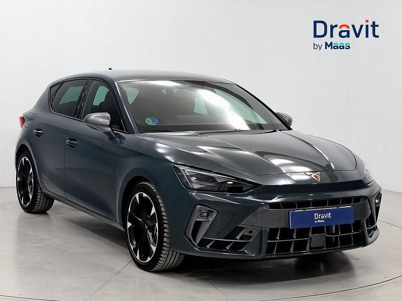 Usado Cupra Leon 150 CV (110 kW) 2024 Azul Berlina