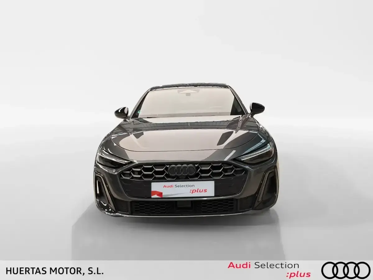 Usado Audi A5 Basis 204 CV (150 kW) 2025 Gris Berlina
