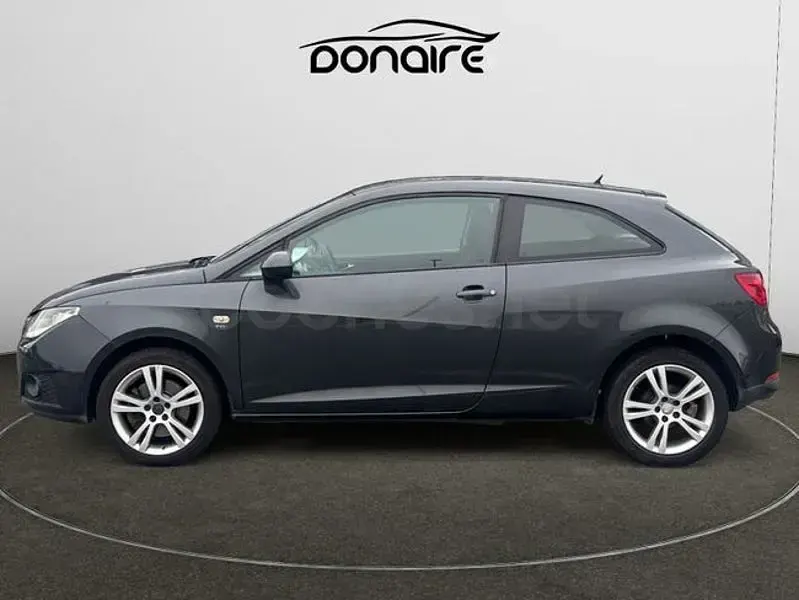 Usado Seat Ibiza Sport 100 CV (73 kW) 2008 Gris / plata Berlina