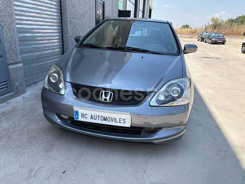 Gris / plata Usado 2004 Honda Civic Sport Berlina | 5399 € (Un poco caro) - Imagen 1/4