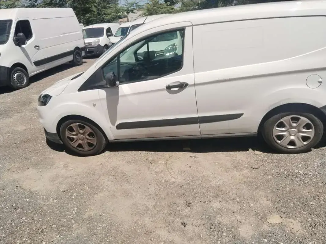 Usado Ford Transit Ambiente 75 CV (55 kW) 2019 Blanco Van