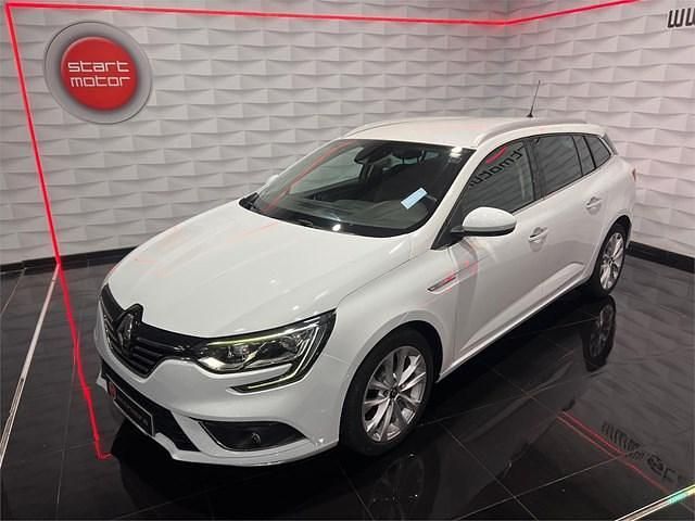 Usado Renault Mégane GrandTour Zen 140 CV (102 kW) 2019 Blanco Familiar