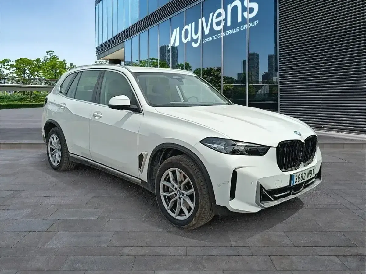 Używany BMW X5 489 KM (359 kW) 2025 Biały SUV