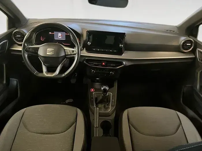 Usado Seat Ibiza 115 CV (84 kW) 2024 Gris Utilitario
