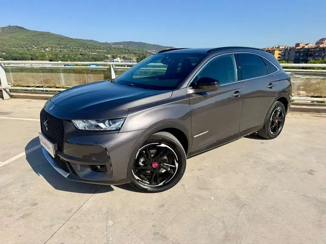 Usado DS Automobiles DS7 Crossback Performance Line Plus 129 CV (94 kW) 2022 Gris SUV