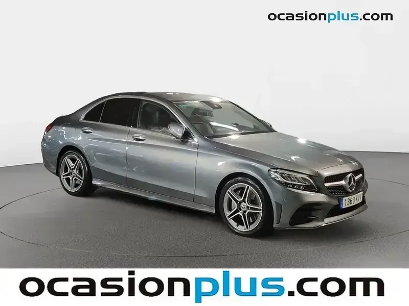 Usado Mercedes C300 258 CV (189 kW) 2019 Gris / plata Berlina