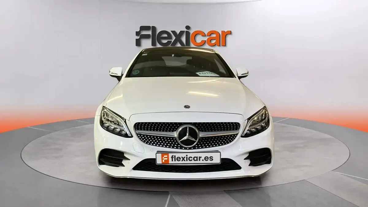 Usado Mercedes C220 170 CV (125 kW) 2018 Blanco Coupe