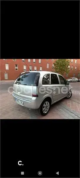 Usado Opel Meriva Enjoy 100 CV (73 kW) 2006 Gris / plata Monovolumen