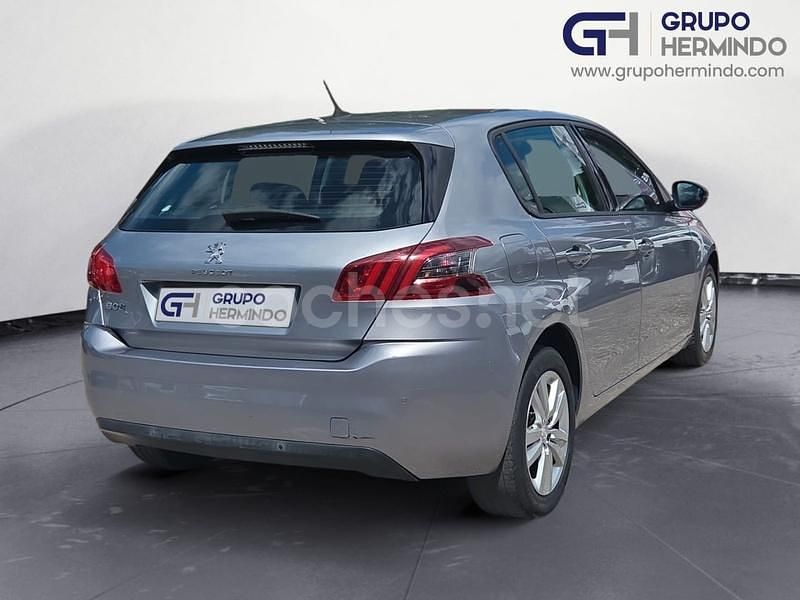 Usado Peugeot 308 Active 100 CV (73 kW) 2021 Gris Berlina