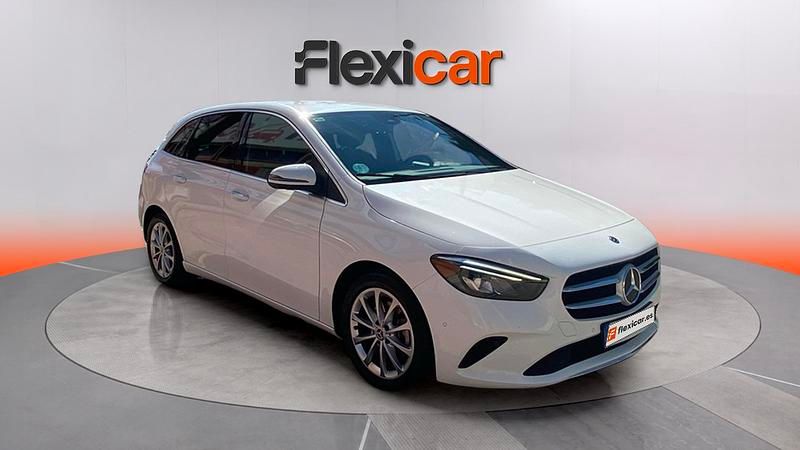 Usado Mercedes B200 163 CV (119 kW) 2021 Blanco Monovolumen