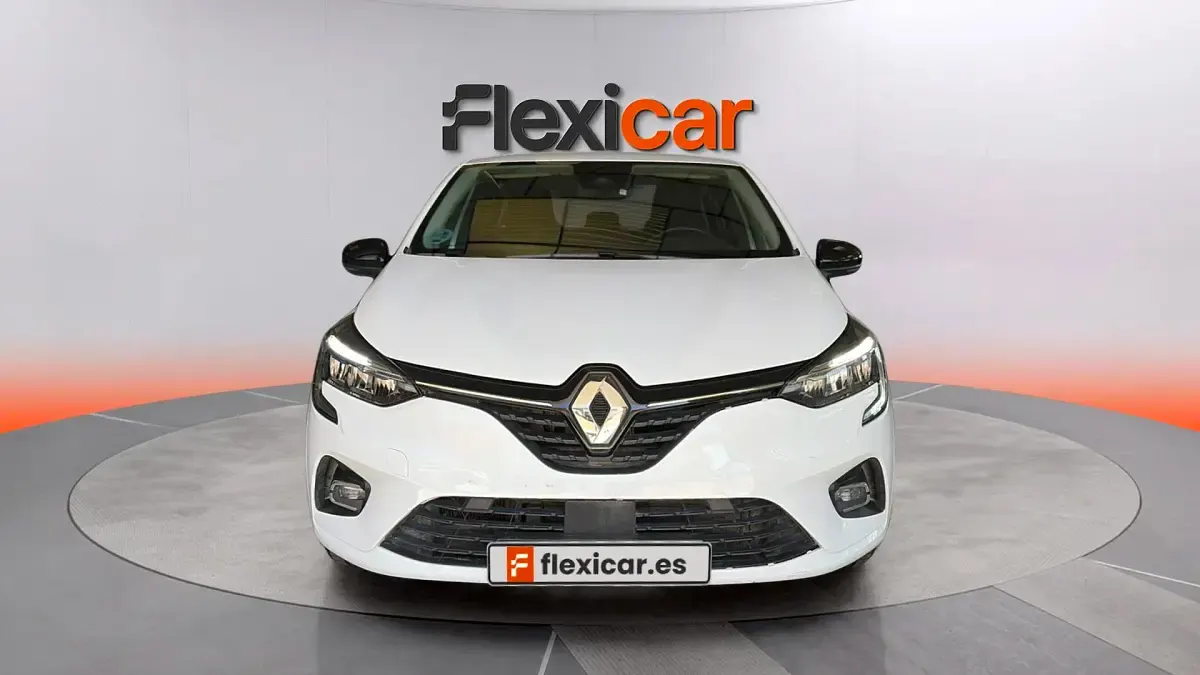 Käytetty Renault Clio V Equilibre 101 HP (74 kW) 2022 Valkoinen Sedan