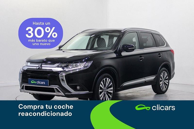 Usado Mitsubishi Outlander Motion 150 CV (110 kW) 2020 Negro SUV