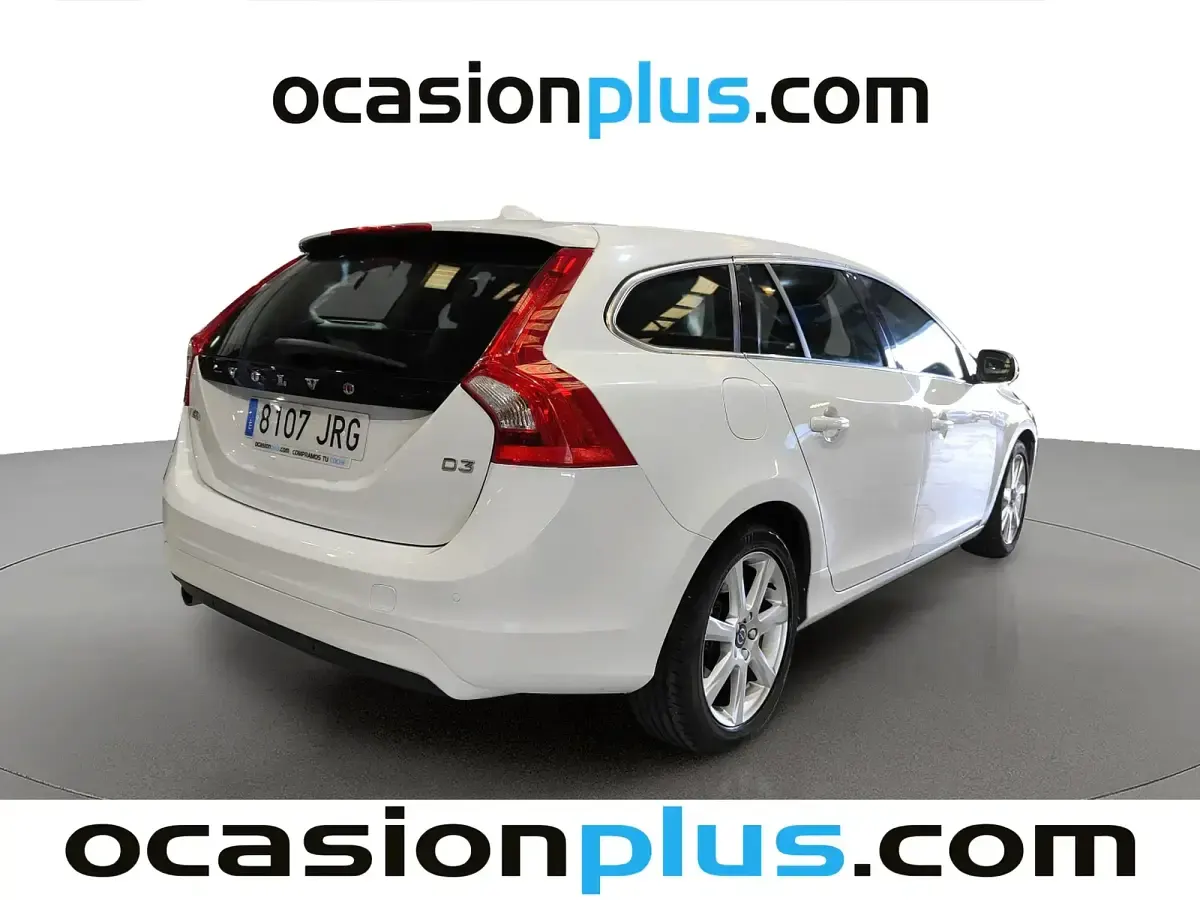 Begagnad Volvo V60 Momentum 150 HK (110 kW) 2016 Vit Kombi
