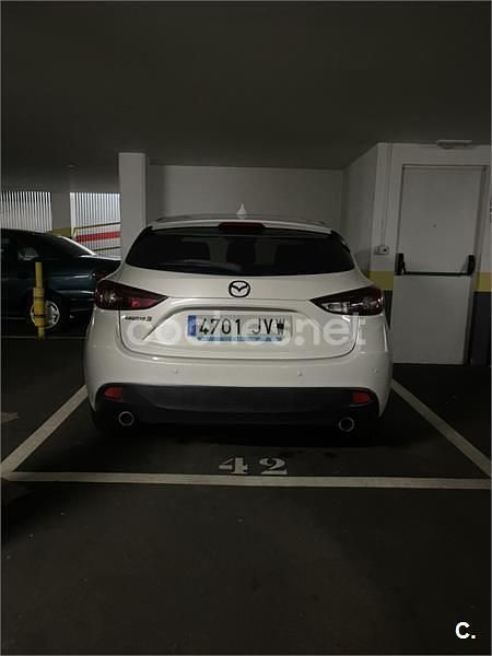 Usado Mazda 3 Luxury 150 CV (110 kW) 2016 Blanco Berlina