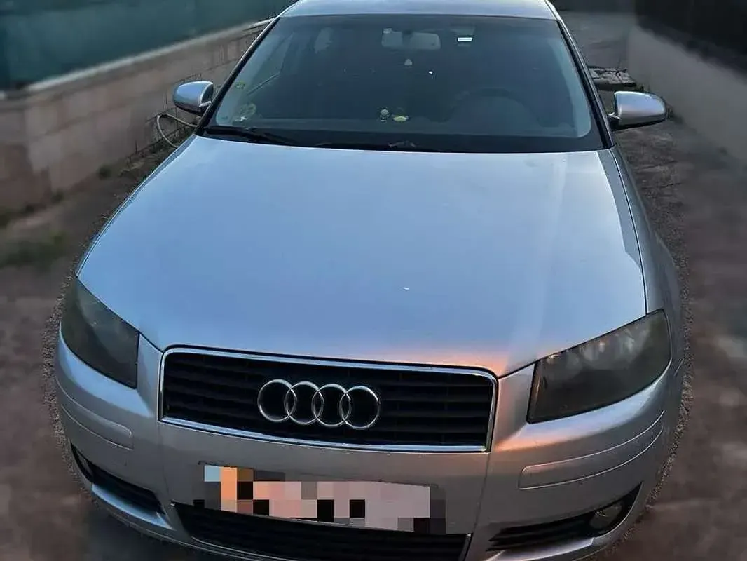 Usado Audi A3 Ambition 140 CV (102 kW) 2007 Gris Utilitario