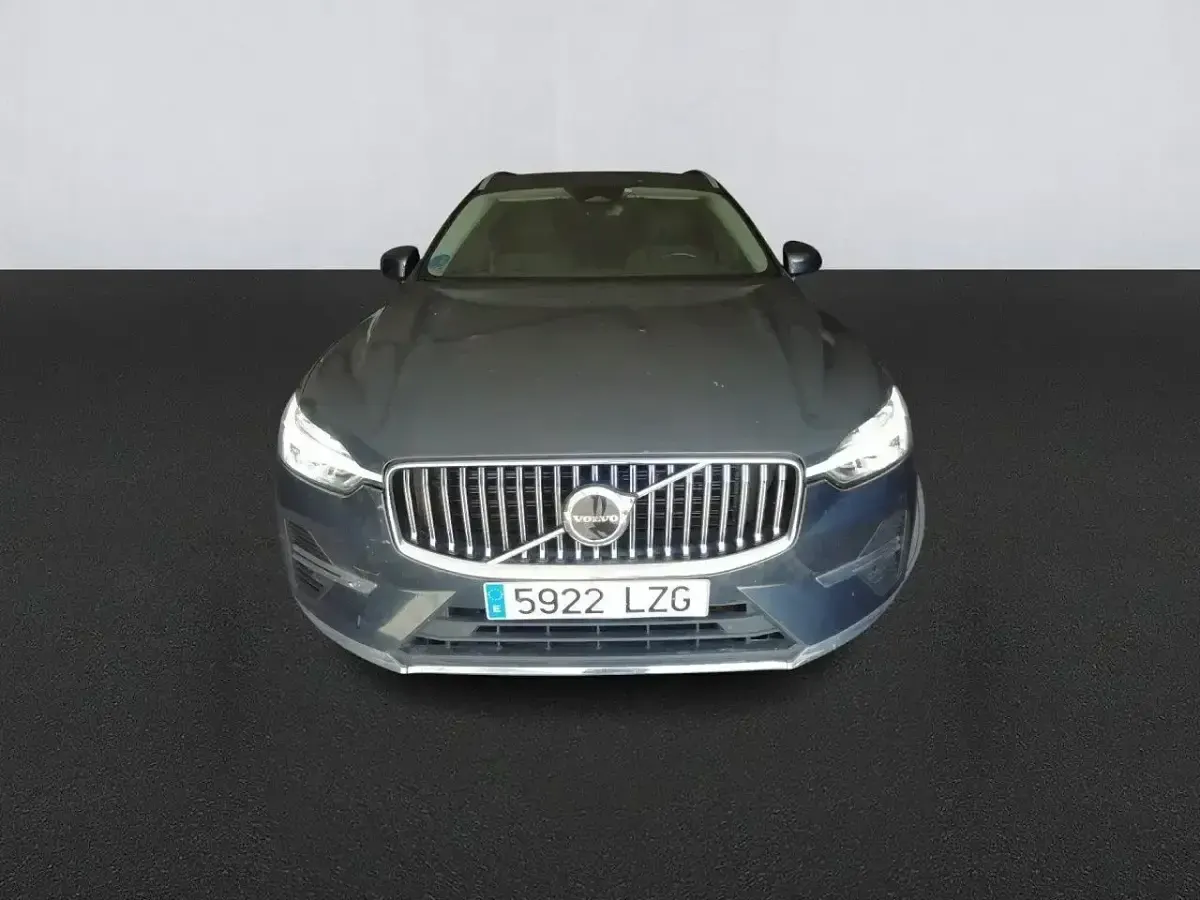 Usado Volvo XC60 Plus 350 CV (257 kW) 2022 Azul SUV