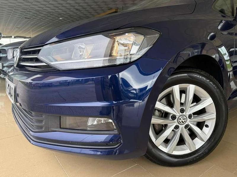 Usado VW Touran Edition 116 CV (85 kW) 2017 Azul Monovolumen