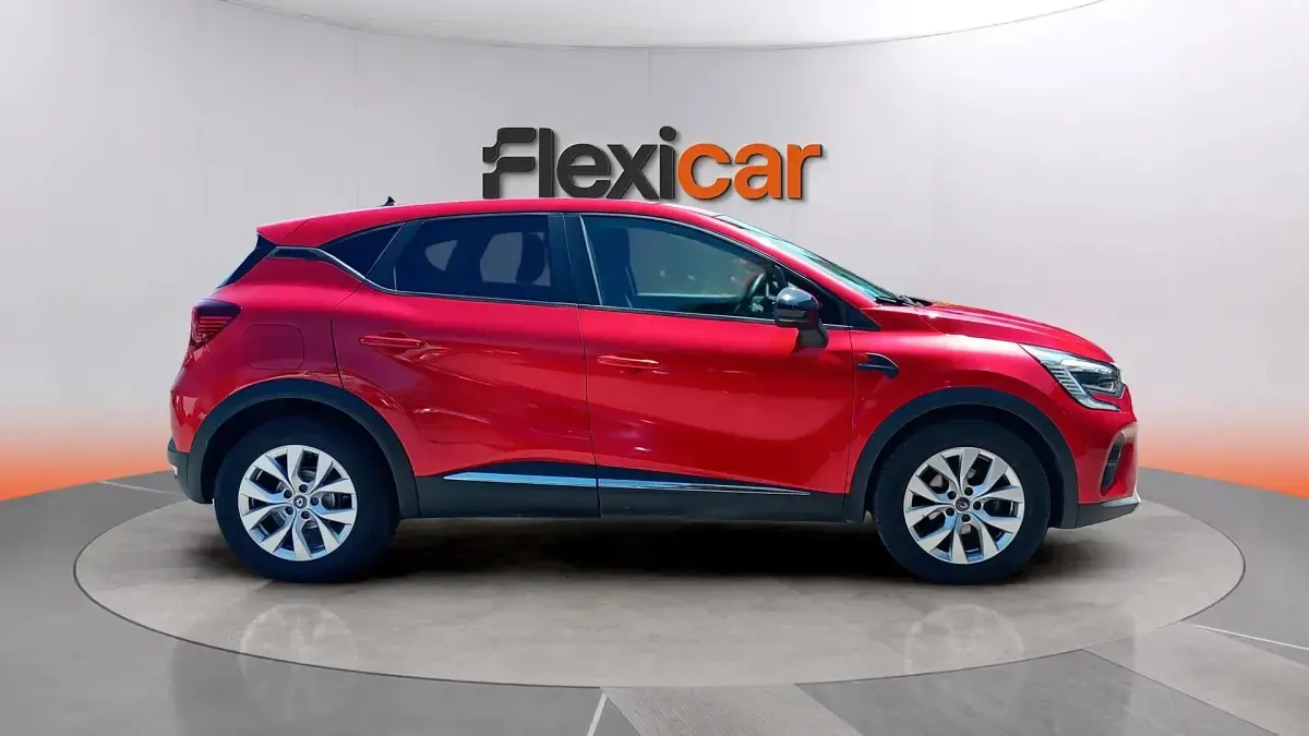 Usado Renault Captur Intens 101 CV (74 kW) 2020 Rojo SUV