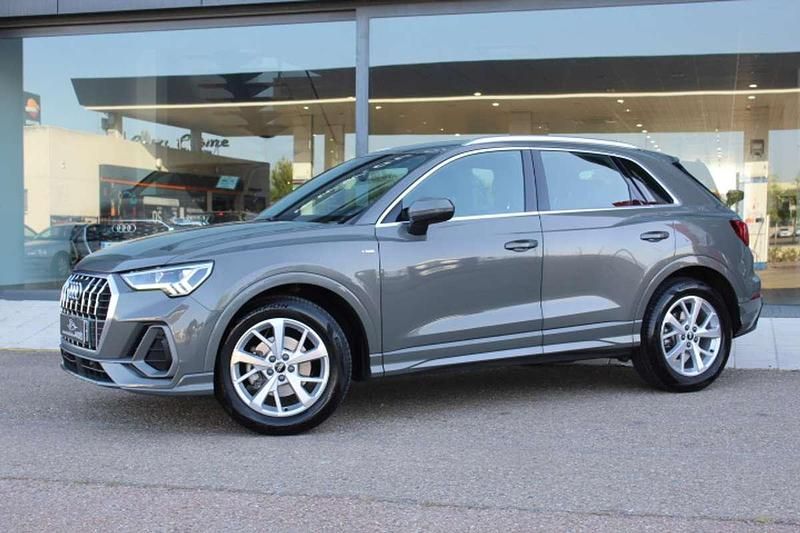 Usado Audi Q3 S-Line 150 CV (110 kW) 2022 Gris SUV