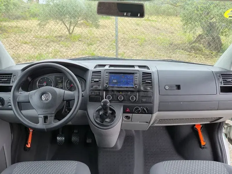 Usado VW T5 140 CV (102 kW) 2012 Verde Van