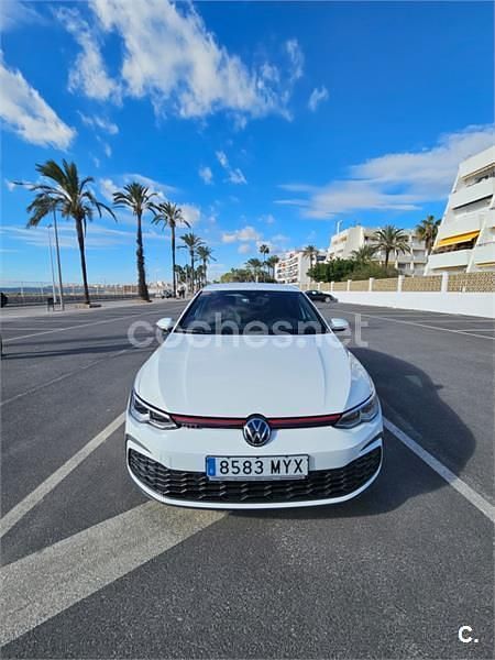 Usado VW Golf VIII GTI 245 CV (180 kW) 2020 Blanco Berlina