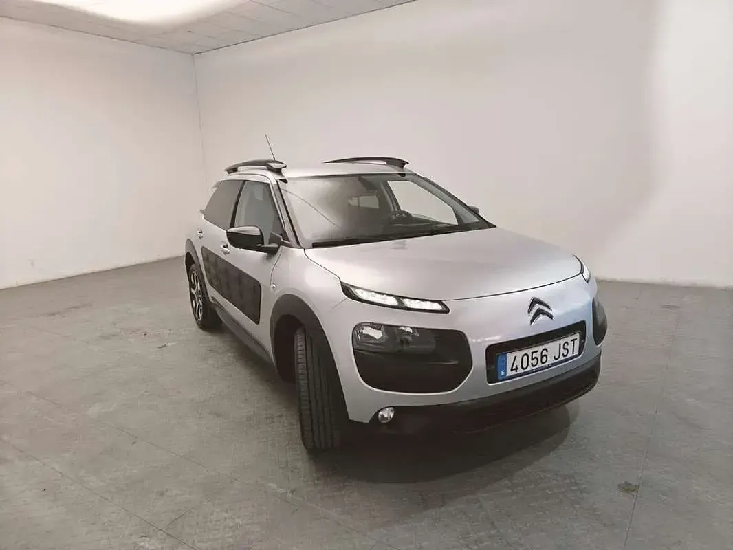 Usado Citroën C4 Cactus Feel 99 CV (72 kW) 2016 Gris Utilitario