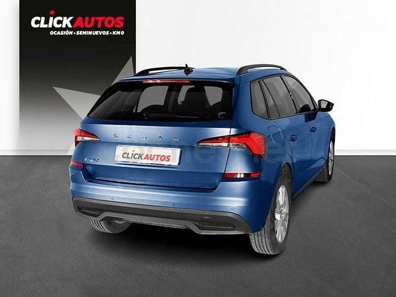 Usado Skoda Kamiq Active 110 CV (80 kW) 2023 Azul SUV