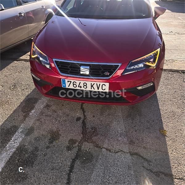 Usado Seat Leon FR 130 CV (95 kW) 2019 Rojo Berlina