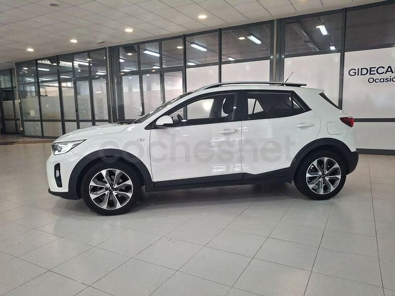 Usado Kia Stonic 100 HP (73 kW) 2020 Branco SUV