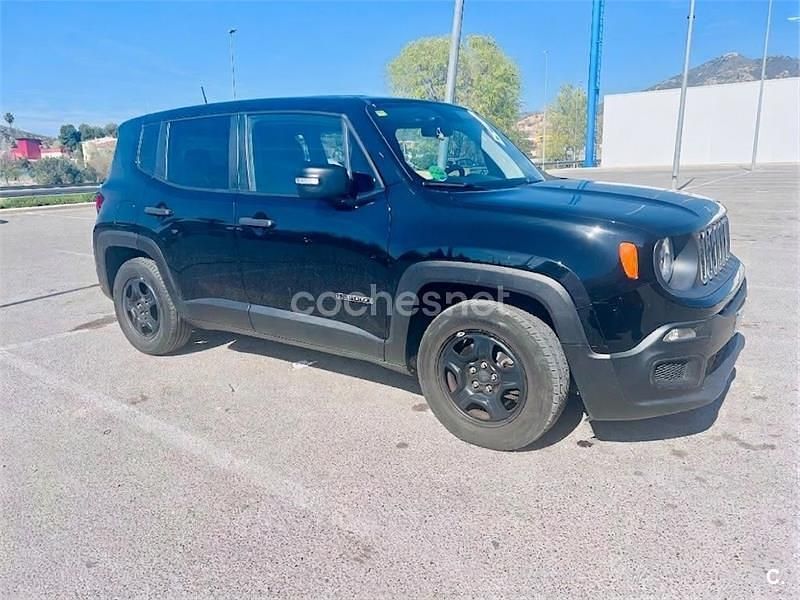 Usado Jeep Renegade Sport 120 CV (88 kW) 2019 Negro SUV