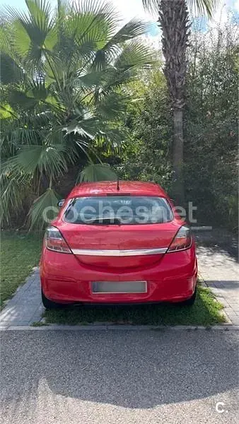 Usado Opel Astra GTC Sport 120 CV (88 kW) 2005 Rojo Berlina